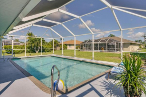 4 Mi to Downtown Cape Coral Oasis with Pool and Lanai